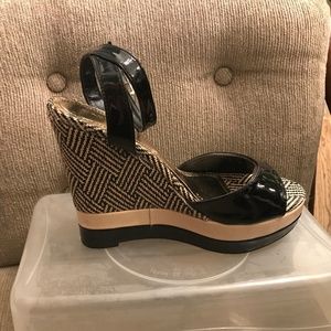 Wedge Sandal- 9